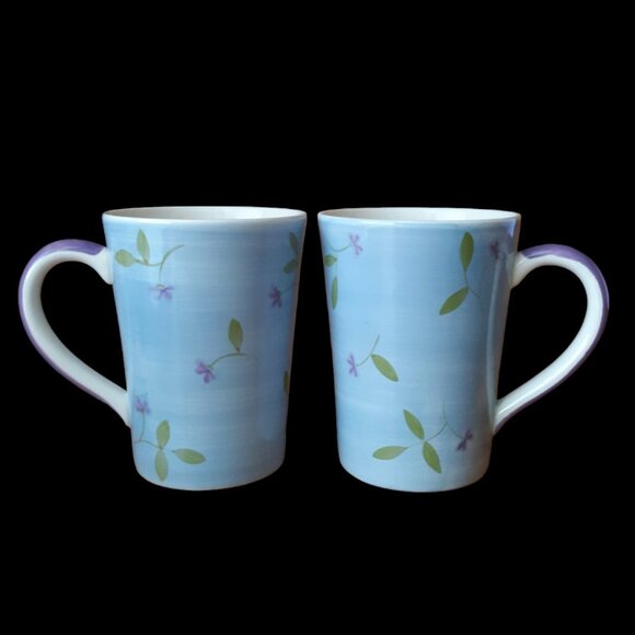 Pier 1 Set Of Two Vintage Mugs Ditzy Purple Floral Coffee Tea Cocoa Replacement - Picture 1 of 9